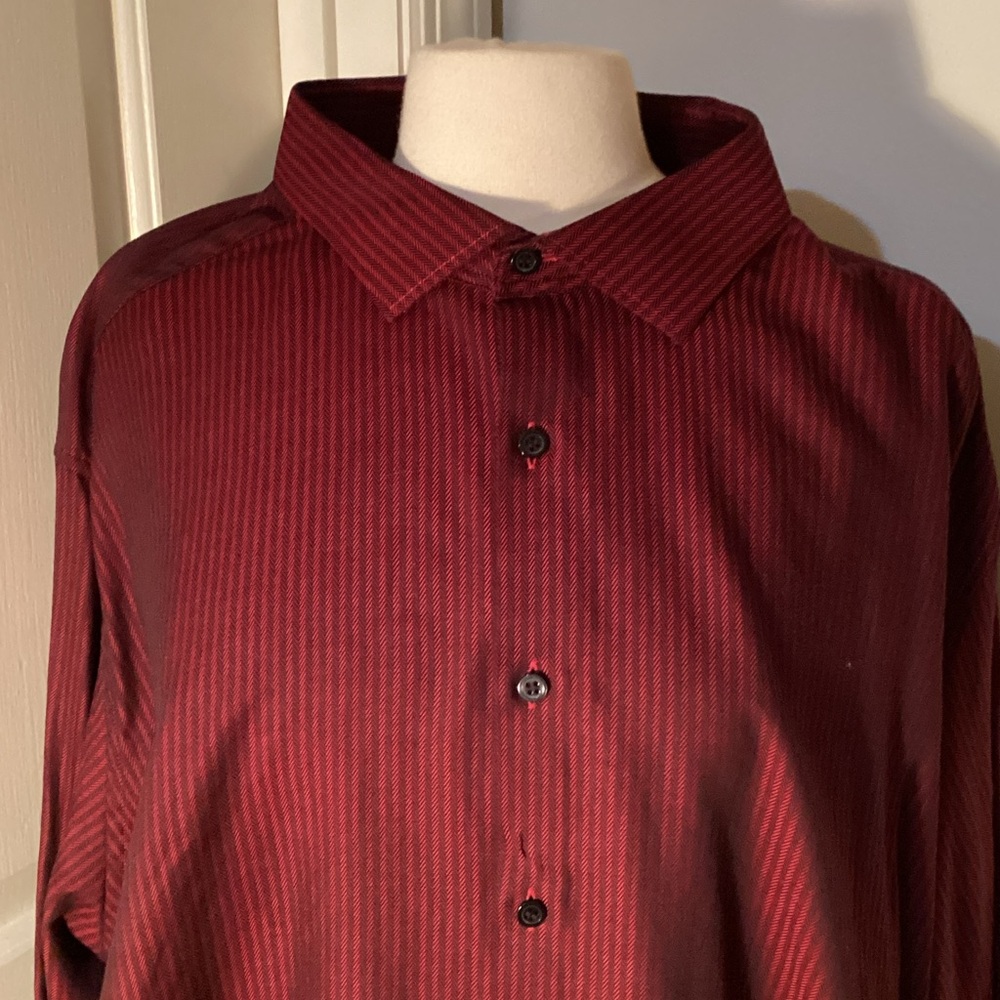 MURANO Men’s Dress Shirt. Size 4XB (Extra Big) Maroon Color with Black Strips.